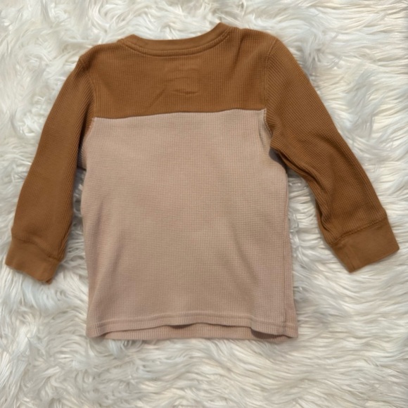 Cat & Jack Toddler Boy Colorblock Thermal Long Sleeve Tee Size 2T - Picture 3 of 3